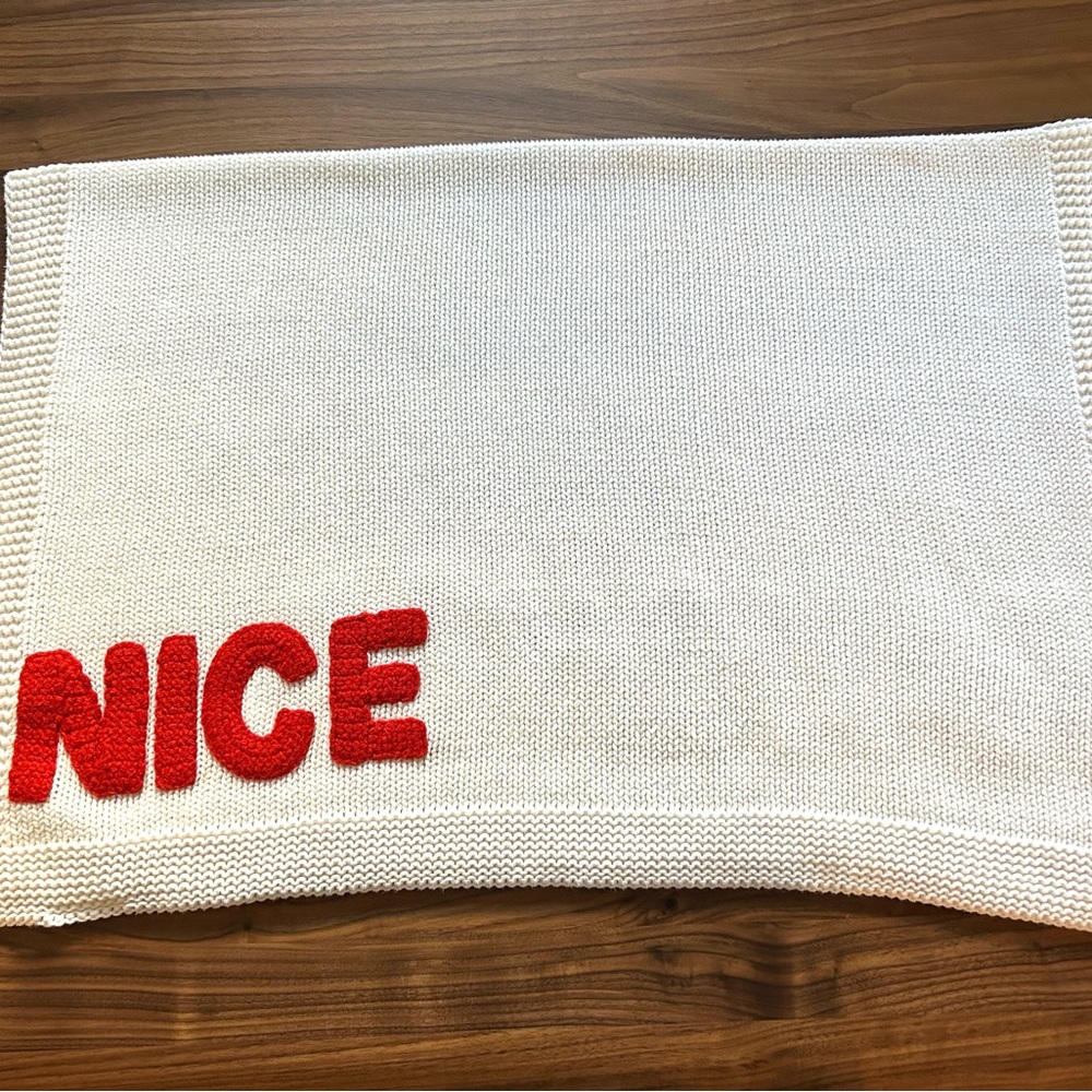 POTTERY BARN HOLIDAY NAUGHTY NICE KIDS BABY BLANKET NEW CONDITION - Picture 8 of 11